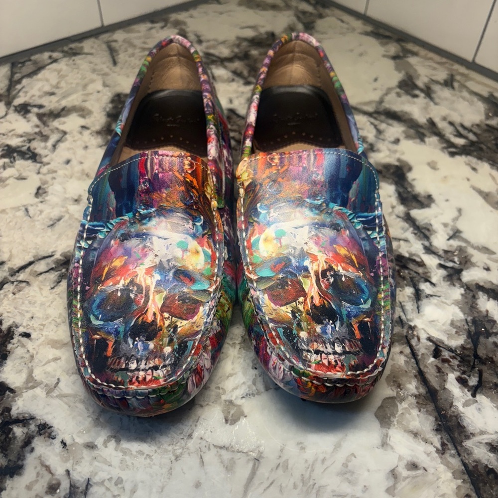 Robert Graham hand painted Skull drivers size 10.5